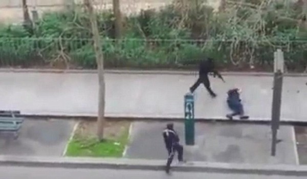 Tạp chí tại Paris bị tấn công, ít nhất 12 người thiệt mạng 2