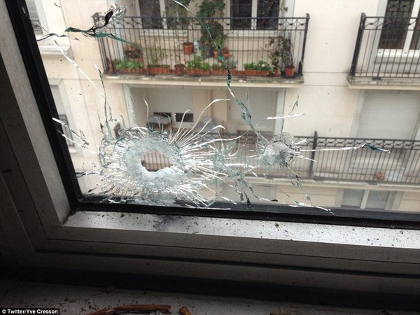 Tạp chí tại Paris bị tấn công, ít nhất 12 người thiệt mạng 5