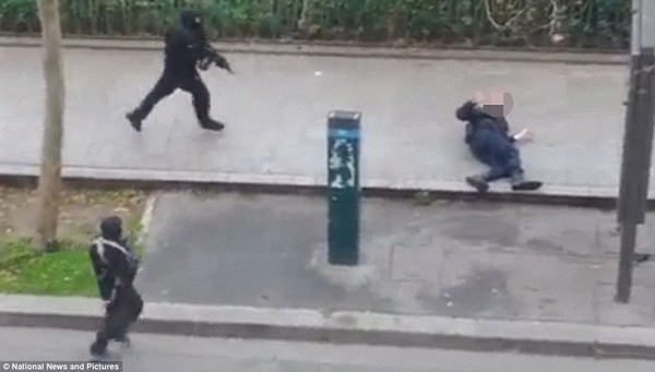 Tạp chí tại Paris bị tấn công, ít nhất 12 người thiệt mạng 3