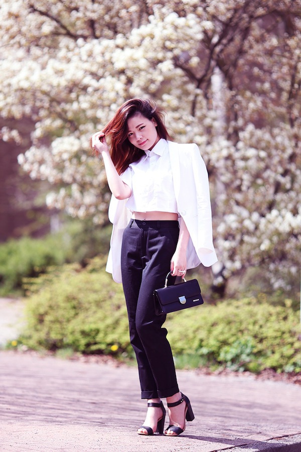 Biến tấu ng&agrave;y h&egrave; c&ugrave;ng &aacute;o blouse crop-top tự chế 6