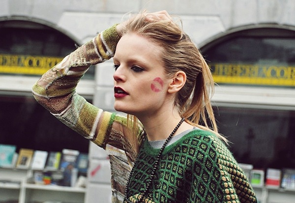 Zoom in phong cách "không đụng hàng" của siêu mẫu Hanne Gaby Odiele 1