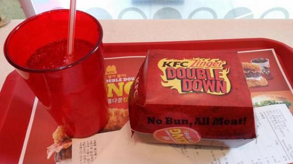 "Choáng" trước món hamburger toàn thịt của KFC Hàn Quốc 8
