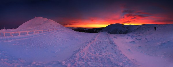 Chùm ảnh đẹp đến ngoạn mục về cuộc phiêu lưu của chàng trai người Ba Lan trên dãy núi Alps 24