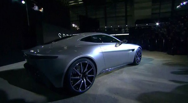 Aston Martin DB10: Chiếc xe mới dành riêng cho James Bond 4