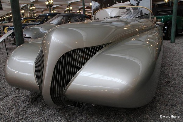Choáng ngợp trước bộ sưu tập xe Bugatti lớn nhất thế giới 9