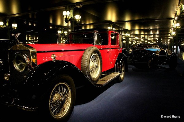 Choáng ngợp trước bộ sưu tập xe Bugatti lớn nhất thế giới 22