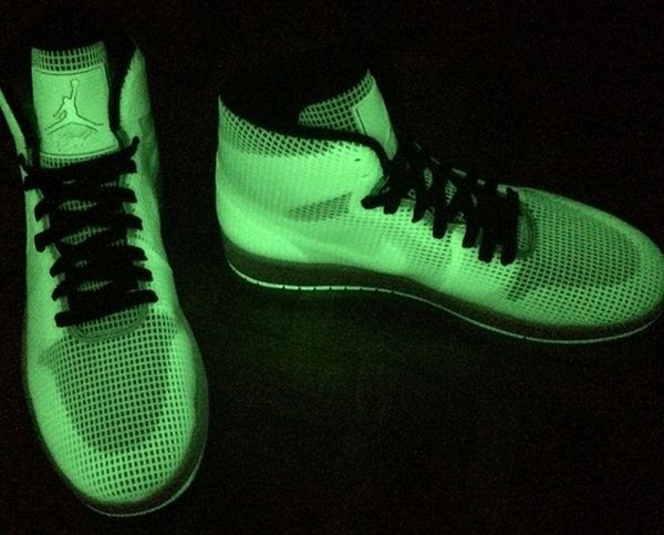 Air Jordan 4Lab1 “Glow”: Giày thể thao phát sáng cực "chất" 4