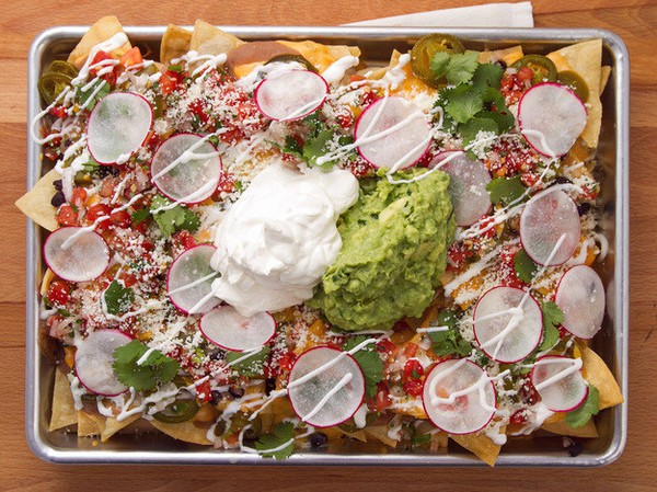 18 phần Nachos khiến bạn không thể rời khỏi bàn ăn 18