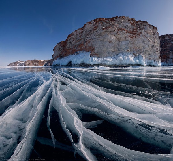 Những hồ băng đẹp tựa xứ sở thần tiên trên khắp thế giới 13