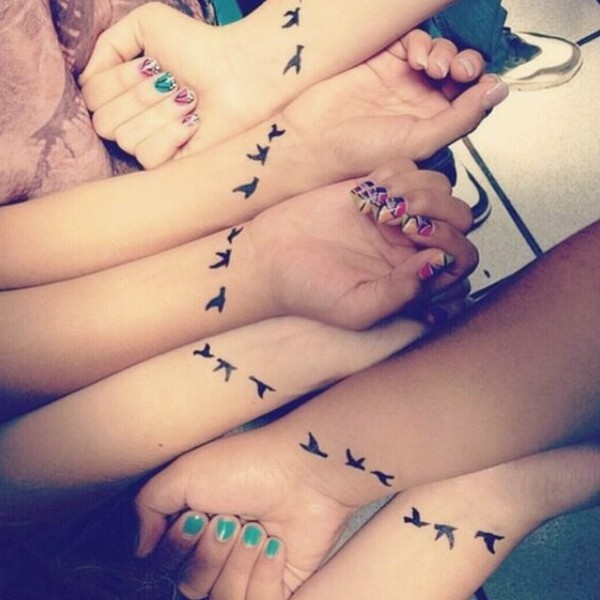 25 h&igrave;nh xăm cổ tay quyến rũ c&aacute;c c&ocirc; g&aacute;i ngay từ c&aacute;i nh&igrave;n đầu ti&ecirc;n 25