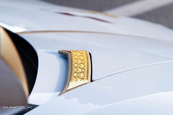 Lóa mắt với Lamborghini Aventador Roadster độ bằng vàng thật 13