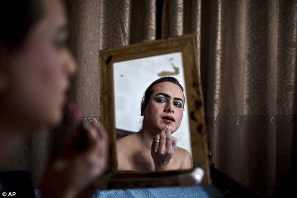 Cuộc sống tủi hổ của người chuyển giới ở quốc gia Hồi giáo Pakistan 6