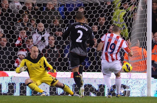 Stoke City - Liverpool: Chủ nhà thắng xứng đáng 3