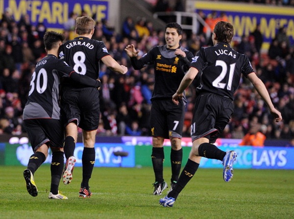 Stoke City - Liverpool: Chủ nhà thắng xứng đáng 1