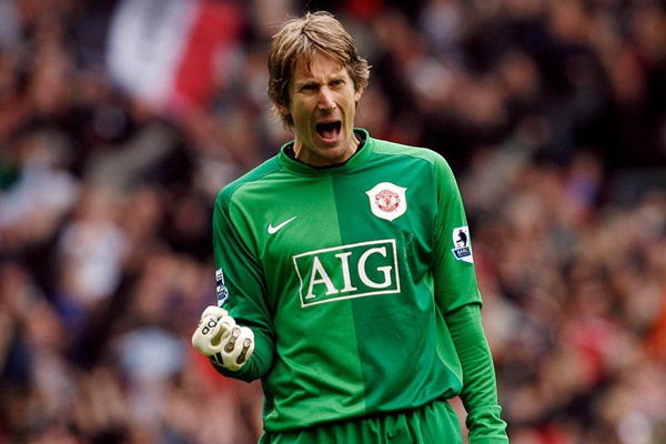 Những khoảnh khắc ấn tượng của c&aacute;c trận derby MU - Liverpool 40