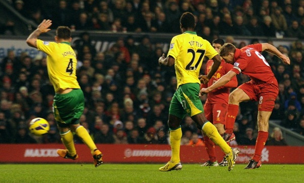 Liverpool - Norwich: Đội khách "tan xác" 2