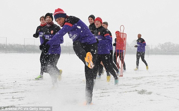 Premier League: Rèn quân trong mưa tuyết 8