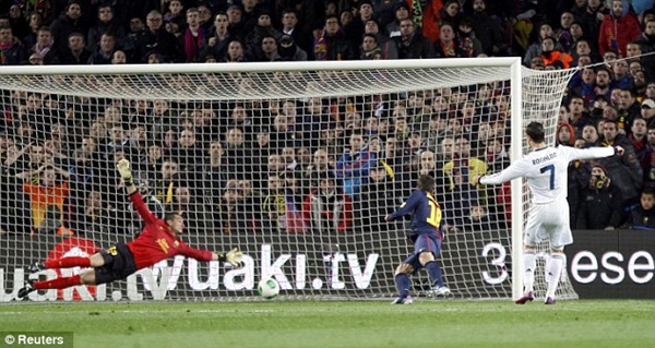 Sir Alex đi th&aacute;m th&iacute;nh Real 4