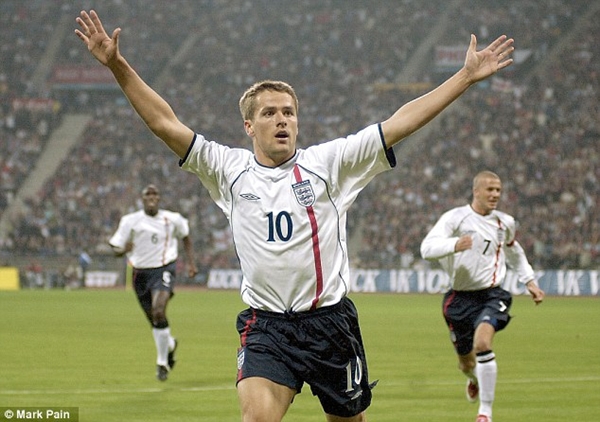 Top 10 siêu phẩm của lão "thần đồng" Michael Owen 6