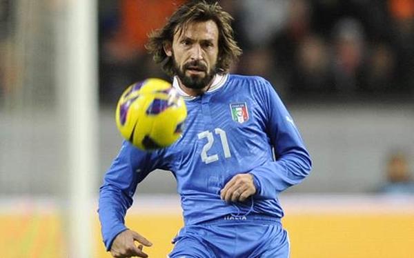 2h45 22/3 Italia - Brazil: Chấm dứt kỉ lục buồn 2