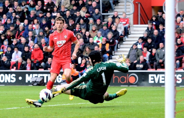 Southampton 2-1 Chelsea: The Blues trượt ngã 1