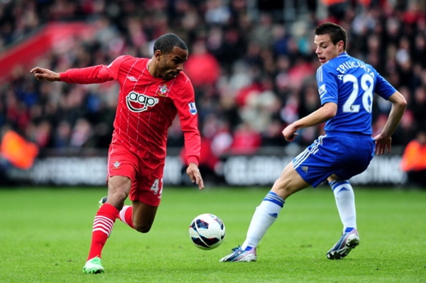 Southampton 2-1 Chelsea: The Blues trượt ngã 4