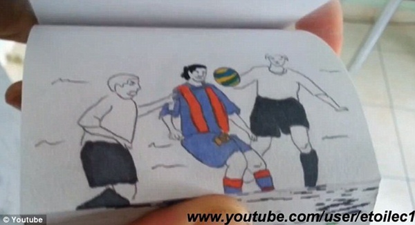 Ngắm Ronaldinho biểu diễn kĩ thuật qua tranh vẽ 1