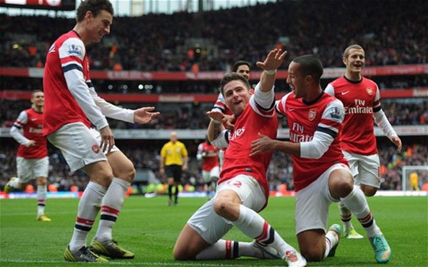 Trận Việt Nam - Arsenal có nguy cơ bị hủy vì tiền thuê sân 1