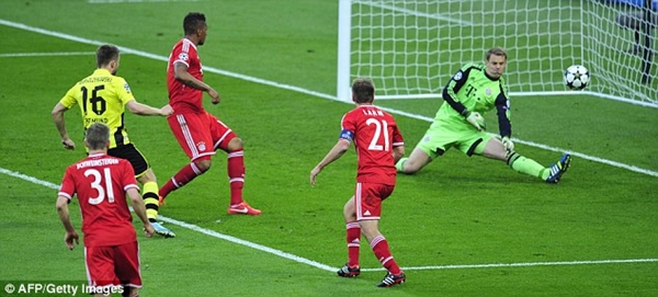 Chùm ảnh: "Hùm xám" Bayern gầm vang trên Wembley 12