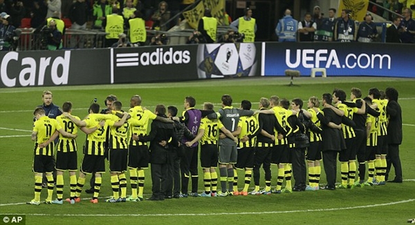 Chùm ảnh: "Hùm xám" Bayern gầm vang trên Wembley 29