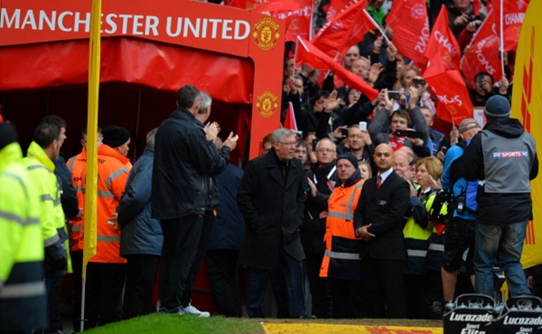 Cận cảnh lễ đăng quang đầy cảm xúc của Manchester United 14