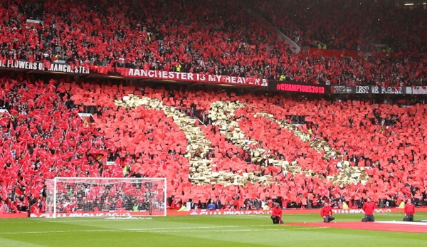 Cận cảnh lễ đăng quang đầy cảm xúc của Manchester United 2