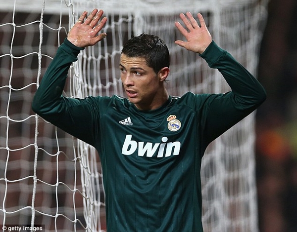 CĐV Manchester United quyên tiền "mua" Cristiano Ronaldo 2