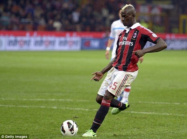 Mario Balotelli: Sinh ra là để đá 11m 4