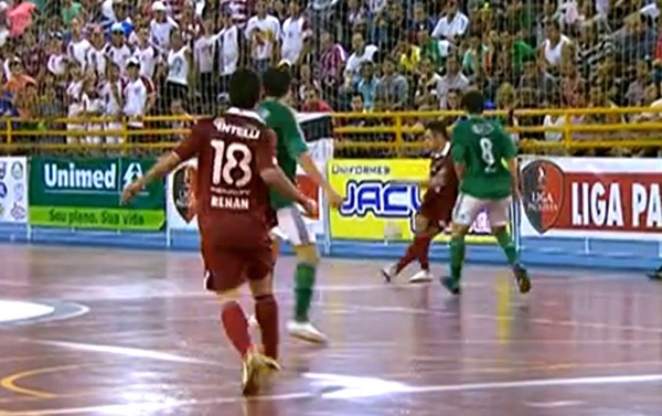 Chiêm ngưỡng pha chuyền bóng cực "ảo" của sao Futsal 3