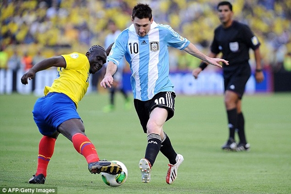 Messi và bố bị tố gian lận hơn 100 tỷ đồng tiền thuế 2
