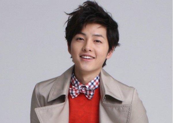 Song Joong Ki tặng xe cao cấp cho quản lý 1