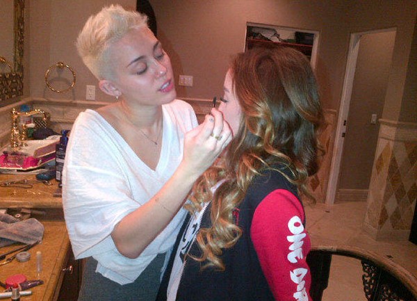 Em gái Miley Cyrus từng trộm quần áo của Justin Bieber 4