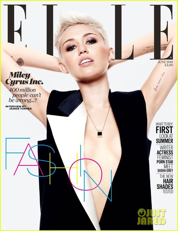 Miley Cyrus mặc &aacute;o in chữ "nhạy cảm" ra đường 9