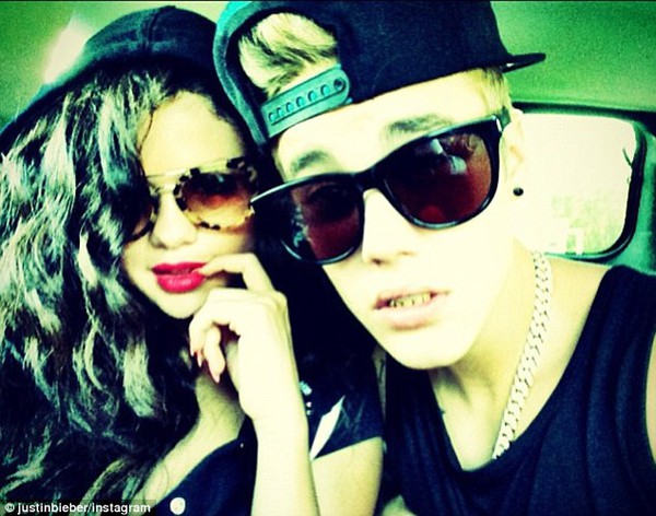 Selena Gomez buồn thiu dù vừa tái hợp với Justin Bieber 8