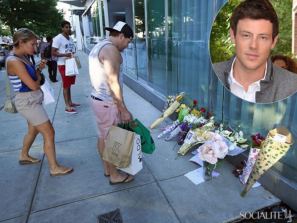 Giáo phái cực đoan dọa phá đám tang của sao Glee 2
