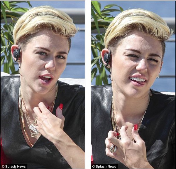 Miley Cyrus lè lưỡi khó chịu vì mặc váy da giữa trời nóng 2