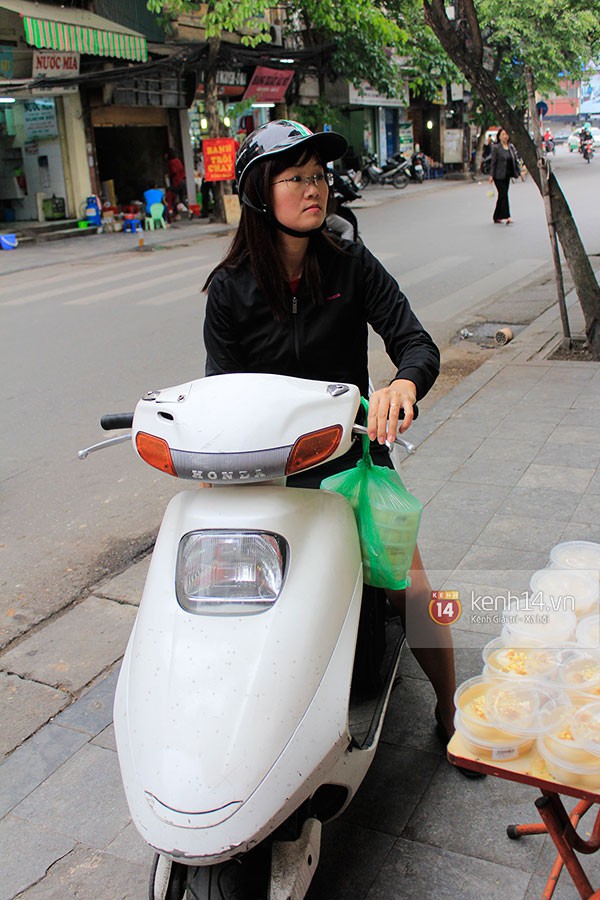Người Hà Nội xếp hàng mua bánh trôi bánh chay trong cái rét nàng Bân  13
