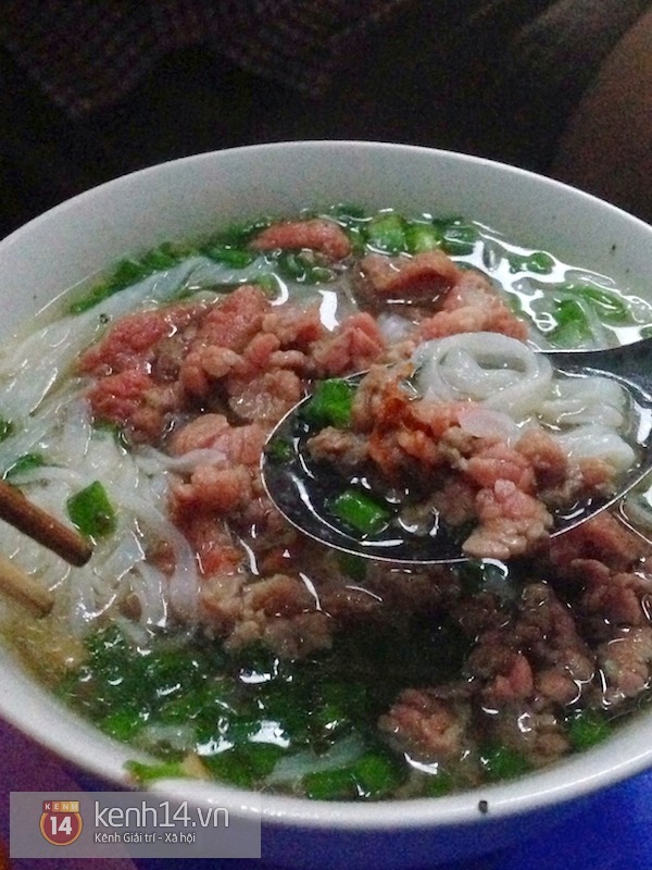 Lang thang phố đêm Hà Nội ăn phở gánh 3