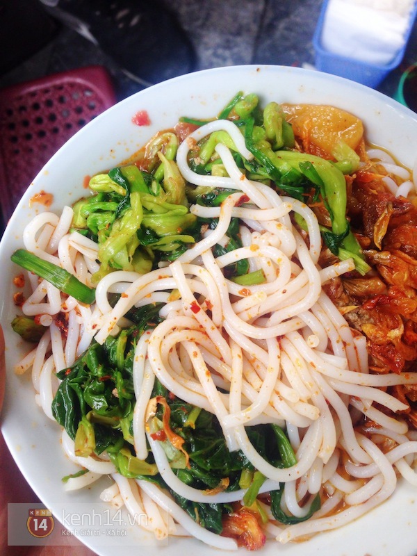 Đi ăn m&oacute;n canh b&uacute;n Nguyễn Si&ecirc;u "lạ m&agrave; quen" 2