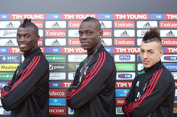 "Ngựa chứng" Balotelli ra mắt ấn tượng tại AC Milan 1