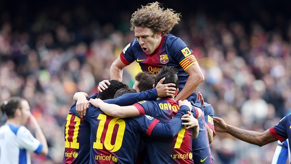 H&agrave;ng thủ Barca: Trong nỗi nhớ Puyol 1