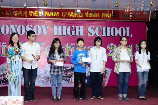 Vòng chung kết English Festival đầy sôi nổi của học sinh trường Lomonosov 19