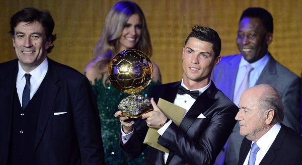 Những giọt nước mắt hạnh phúc của "Quả bóng vàng" Ronaldo 13