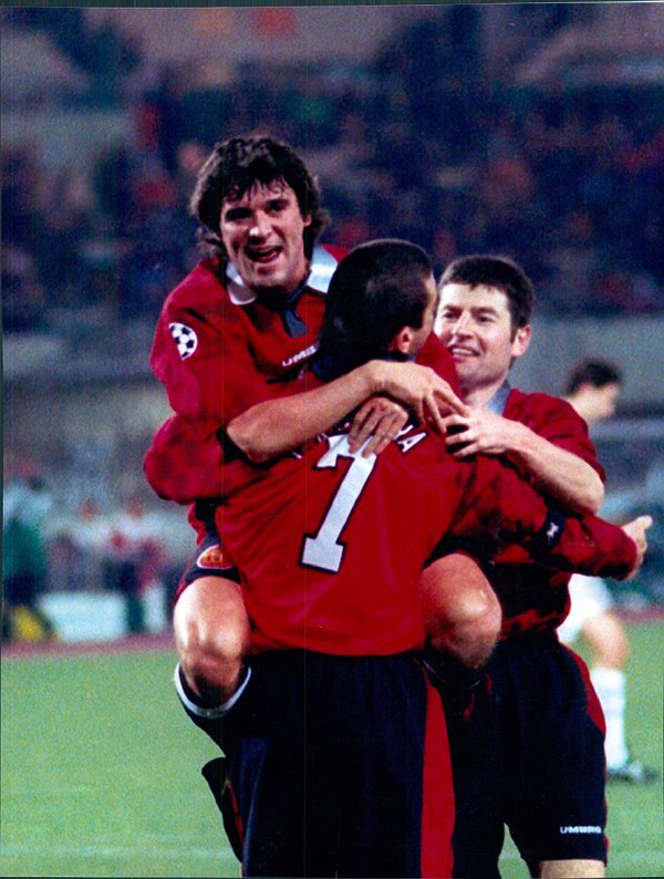 Roy Keane: "Ferguson muốn tôi mặc áo số 7 dù Beckham thèm khát nó" 3